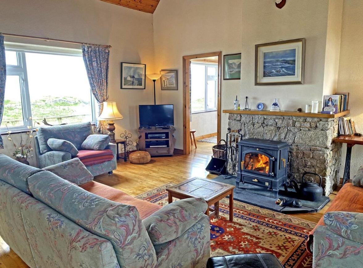 Lands End Cottage - Connemara Aughrus More Exterior photo